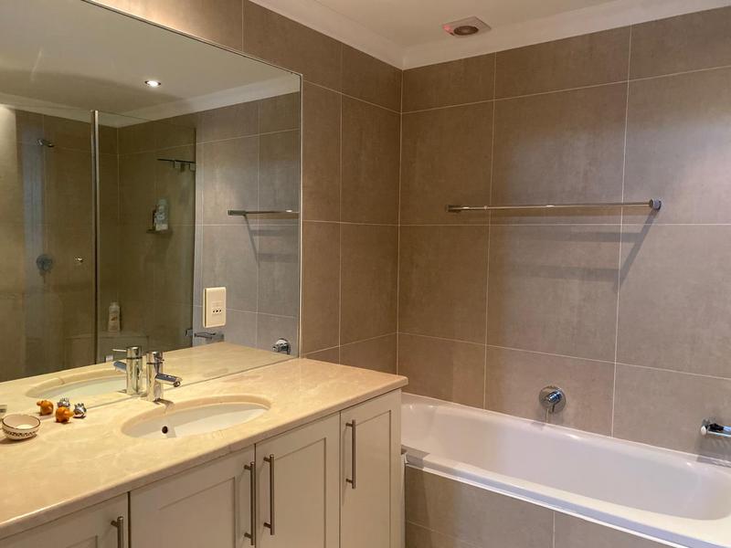 To Let 2 Bedroom Property for Rent in Bloubergstrand Western Cape